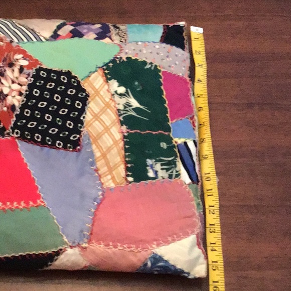 Vintage handmade patchwork accent pillow - Picture 8 of 8